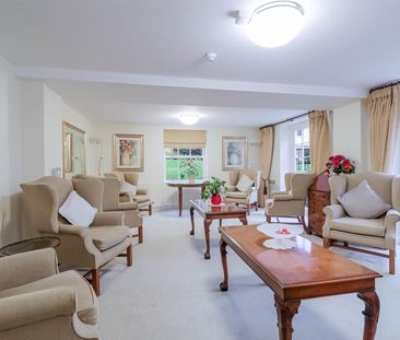 A 1 Bedroom Flat in St. Stephens Road, Cheltenham - Photo 2