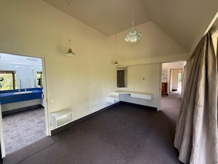 Quiet Living Surrounded by Vineyards - Photo 5