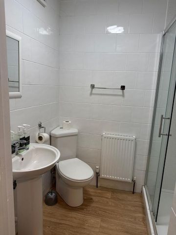 1 bedroom property to rent - Photo 5