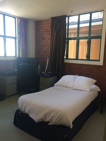 Character 3 Bedroom apartment - Photo 5