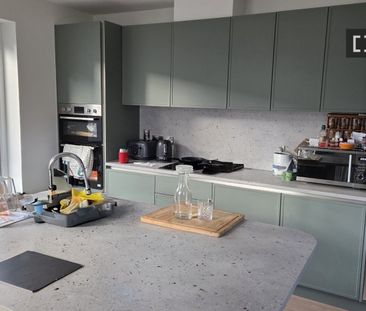 Room in a shared apartment for rent in Dublin - Photo 4