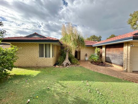 GREAT SIZED FAMILY HOME - Photo 2