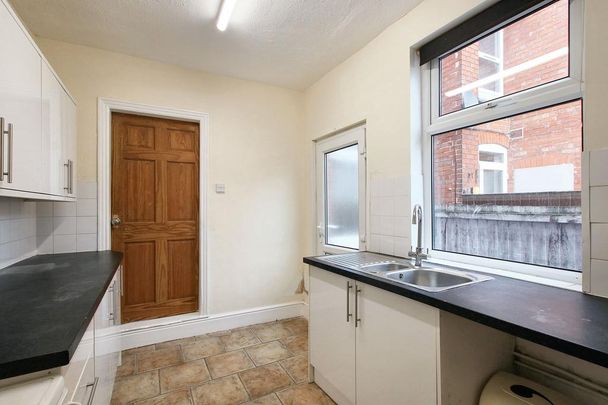 2 bedroom semi-detached house to rent - Photo 1