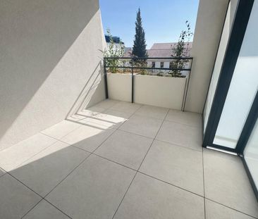 Location Appartement 2 pièces 42m² MONTPELLIER 34070 - Photo 3