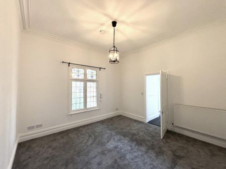 4 bedroom detached house to rent - Photo 5