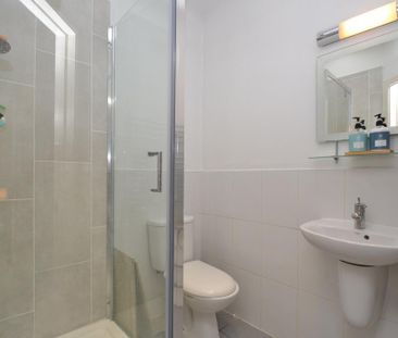 3 bedroom maisonette to rent - Photo 2