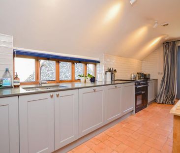 2 bedroom cottage to rent - Photo 2