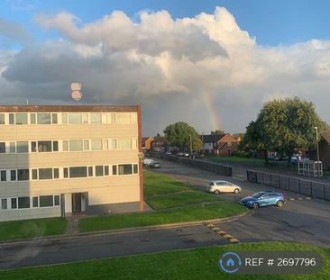 1 bedroom in a house share to rent - Photo 1