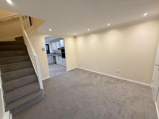 2 bedroom terraced house to rent - Photo 1