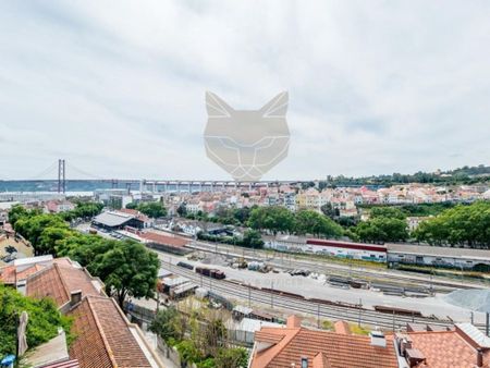 2 room luxury Apartment for rent in Lisbon - Photo 5