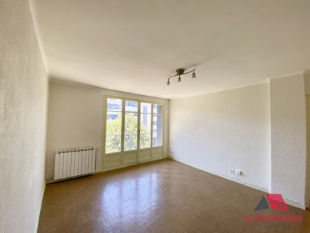 Location Appartement 3 pièces 58m² MARSEILLE 12ème - Photo 2