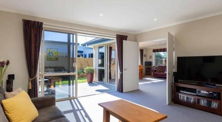 Charming 3-Bedroom Home in Blenheim Central - Photo 4