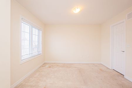 For Lease - 600 Linden Drive, Cambridge, Ontario - Photo 4