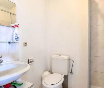 Appartement te huur in Kortrijk voor € 650 met 1 slaapkamer - Photo 4
