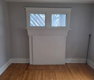 For Lease - 985 Main Street Unit# 5, Hamilton, Ontario - Photo 4