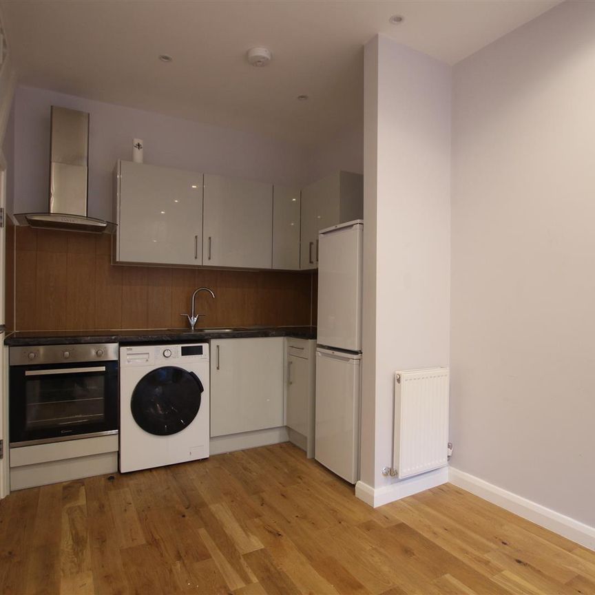 1 bedroom Terraced House to let - Photo 1