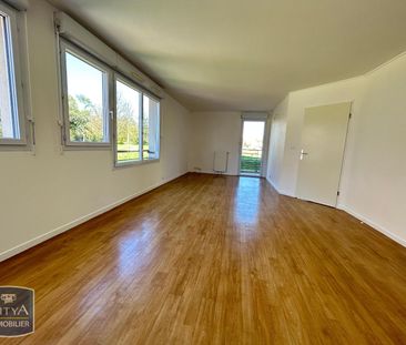 Location Appartement 3 pièces 77m² COULAINES 72190 - Photo 1