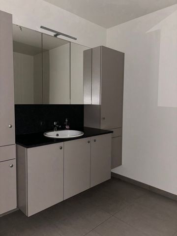 Gelijkvloerse verdieping te huur in Tielen - Foto 2