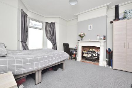 6 bedroom semi-detached house to rent - Photo 5