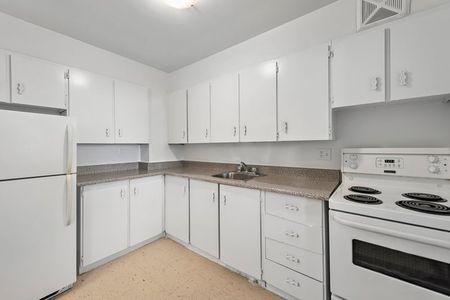 Macey Apartments - Photo 4