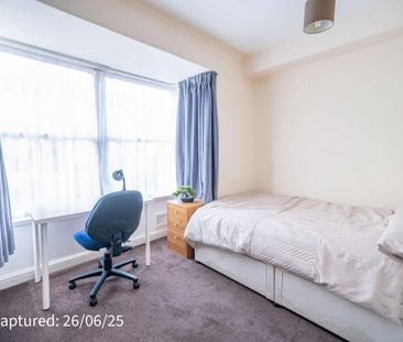 4 bedroom house of multiple occupation to rent - Photo 5