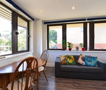 Catteshall Lane, Godalming, Surrey, GU7 - Photo 6