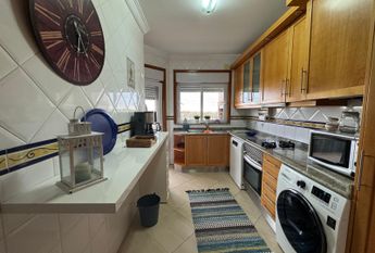 T2 na 1º linha da Praia da Barra com terraço vista mar!