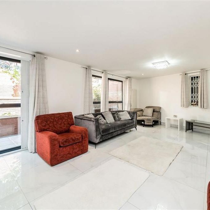 6 bedroom house to rent - Photo 1