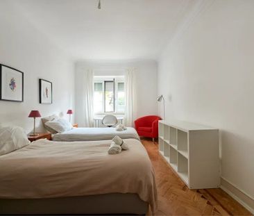 Alameda Dom Afonso Henriques, Lisbon, Lisbon 1900-181 - Photo 3