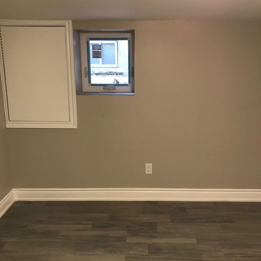 For Lease - 231 Albany Avenue, Toronto, Ontario - Photo 1