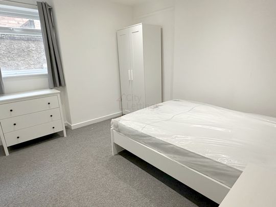 2 Bedroom Ground Floor Flat - Photo 1