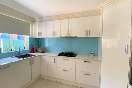 Well Presented Two Bedroom Villa - Photo 4