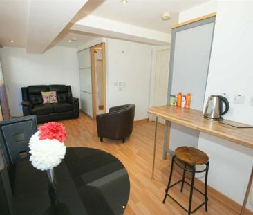1 bedroom flat to rent - Photo 6