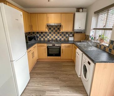 2 bedroom semi-detached house to rent - Photo 6