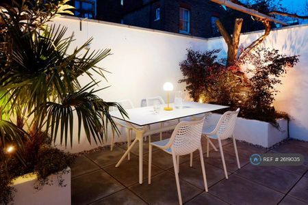 1 bedroom in a house share to rent - Photo 4