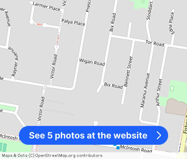 Bright & Functional Upper Duplex in Prime Dee Why Location – Utilit... - Photo 1