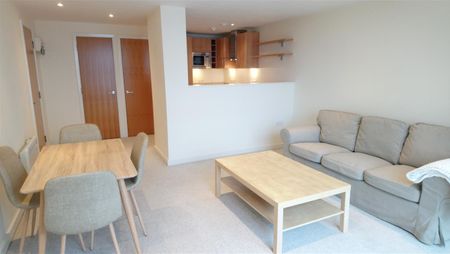 Beckhampton Street, Swindon - Photo 4