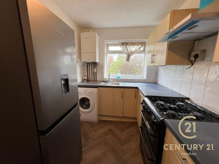 2 bedroom flat to rent - Photo 4