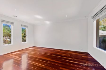 3 Bed, 2 Bath - Photo 3