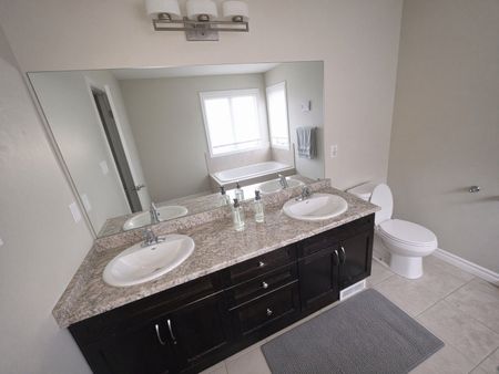 For Lease - 412 Sophia Crescent Unit# Upper level, London North, Ontario - Photo 2