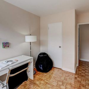 Great 3 Bedroom Apartment! - Photo 3