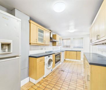 5 bedroom terraced house to rent - Photo 3