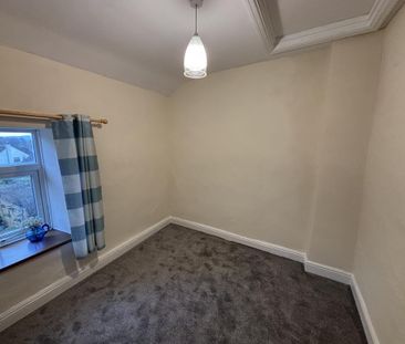 2 bedroom cottage to rent - Photo 2