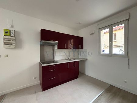 Location Appartement 3 pièces 43m² - Photo 5