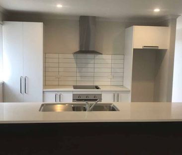 Pukekohe 4 Bedroom house - Photo 2