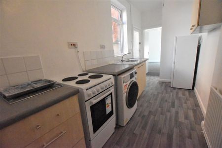 Western Road - Photo 3