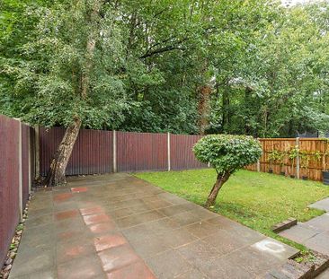 3 bedroom end of terrace house to rent - Photo 1