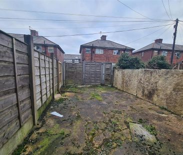 2 bedroom terraced house to rent - Photo 2