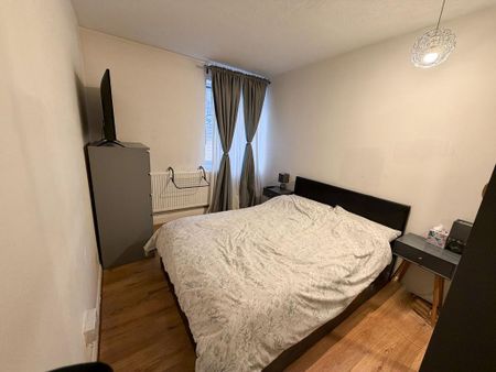 2 bedroom ground floor flat to rent - Photo 3