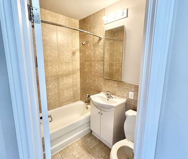 For Lease - 11 Thirty Third Street Unit# 303, Toronto, Ontario - Photo 3